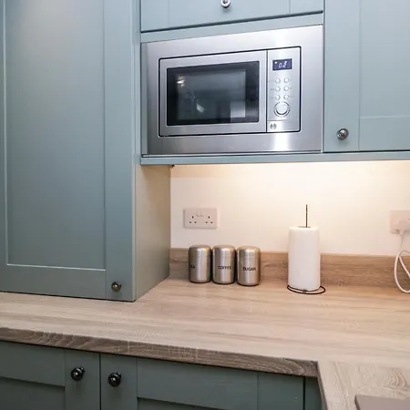 Riverside No 3 度假居 *